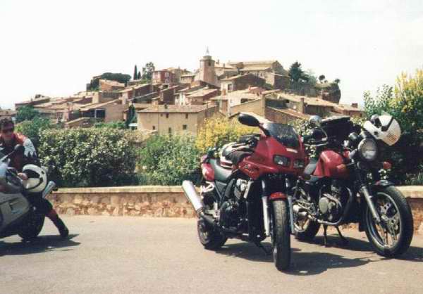 Blick auf Roussillon